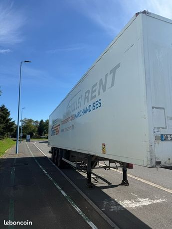 Semi fourgon accidenté