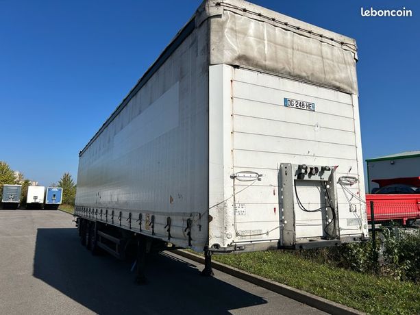 Semi remorque bâchée schmitz