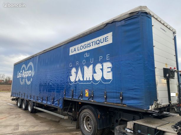 Semi-remorque bâchée surbaissée