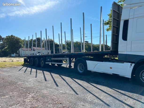 Semi remorque forestière plateau