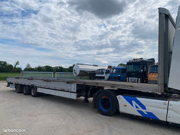 Semi-remorque surbaissée plateau ridelle multi usage