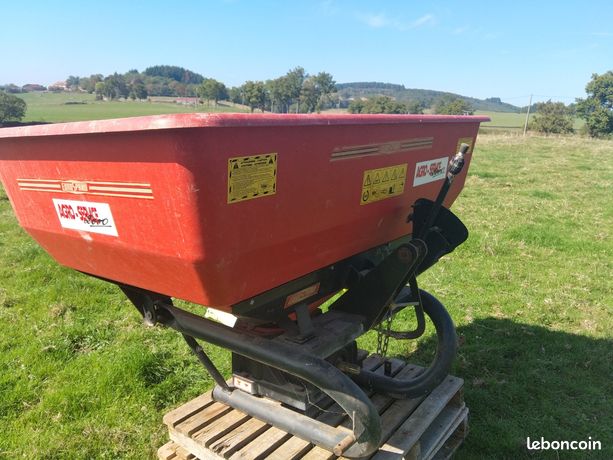 Semoir engrais en fibre