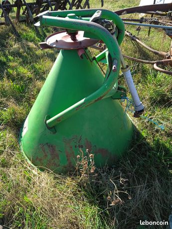 Semoir vendu en létat