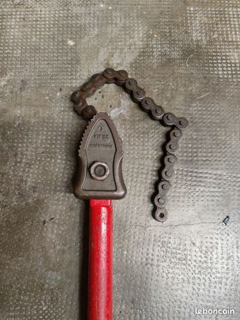 Serre tube à chaîne VIRAX