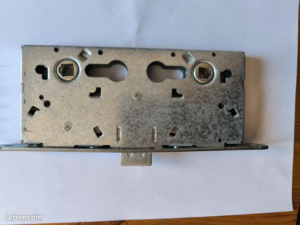 Serrure type chaufferie 2 canons