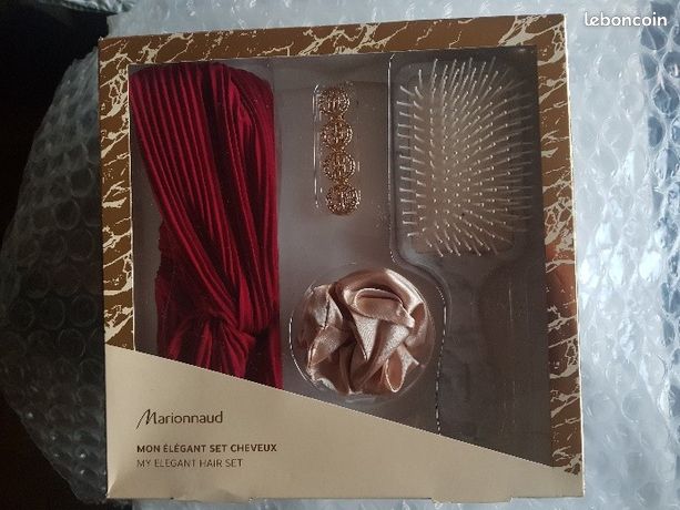 Set elegant pour cheveux avec 4 accessoires _ etat neuf