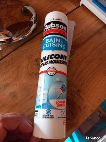 Silicone salle de bain