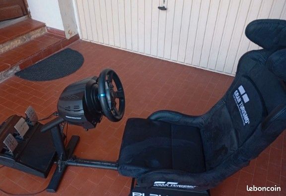 Simulateur de conduite + 2 jeux offerts