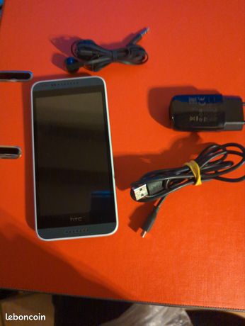 Smartphone de la marque HTC modèle Desire 620 couleur grise