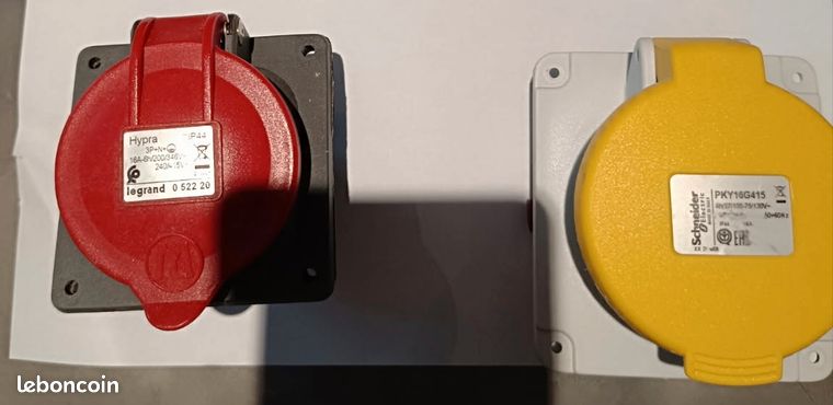 Socle prise Schneider et legrand