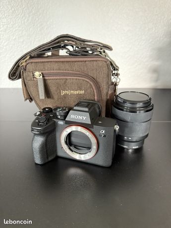 Sony Alpha a7 IV + 28-70mm