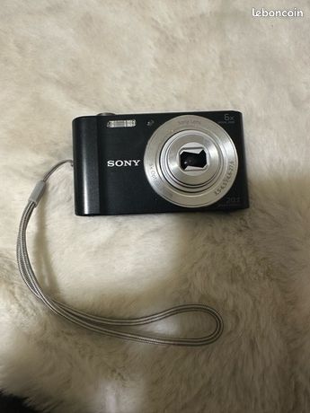Sony Cyber-shot DSC-W810 20.1MP compact noir Hors Service - B03