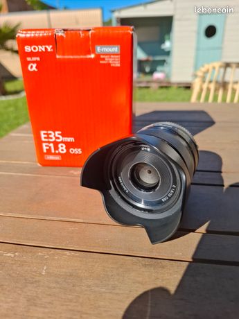 Sony Objectif E 35 mm F1.8 OSS SEL35F18