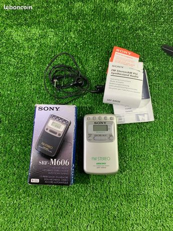 Sony srf-m606 radio fm/am mega bass avec boîte et écouteurs