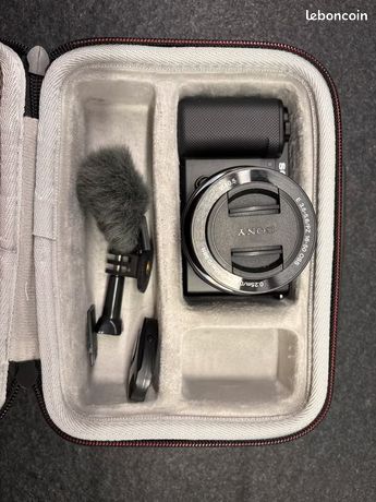 Sony ZV-E10 4K avec objectif 16-50 mm + accessoires
