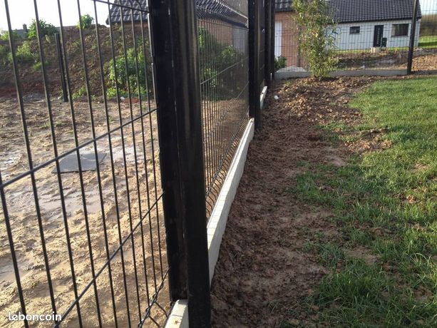 Soubassement béton lisse 25cm