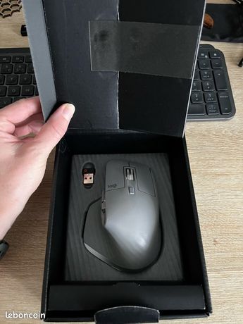 Souris Logitech MX Master 3 grise