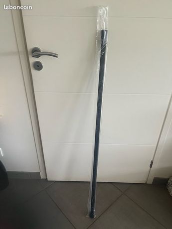 Stabilisateur pour paroi de douche