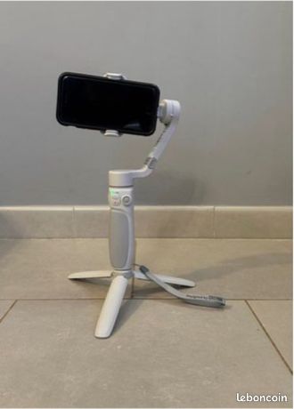 Stabilisateur Zhiyun Smooth Q4 Combo