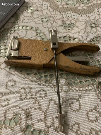 Super agrafeuse en métal