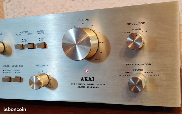 Superbe ampli AKAI AM-2400