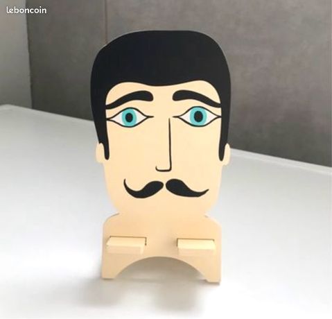 Support humoristique pour smartphone