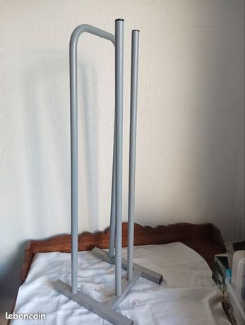 Support range cintres sur roulettes pour magasin récupérateur empileureur