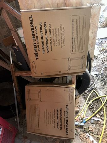 Support socle chauffe eau