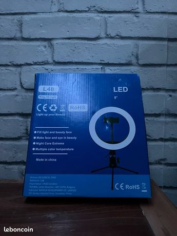 Support telephone vidéo