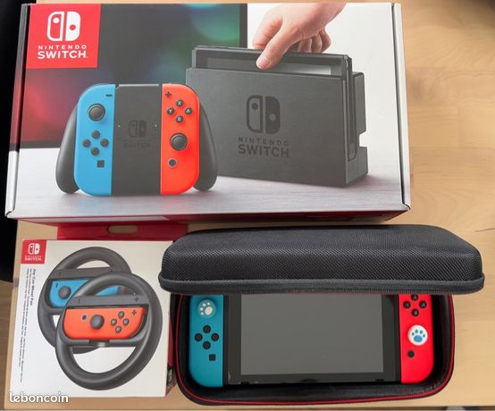 Switch avec étui et 2 volants
