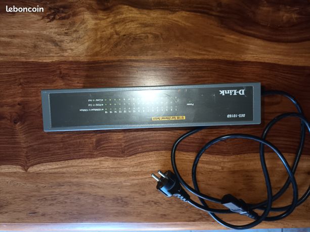 Switch D-Link DES-1016D