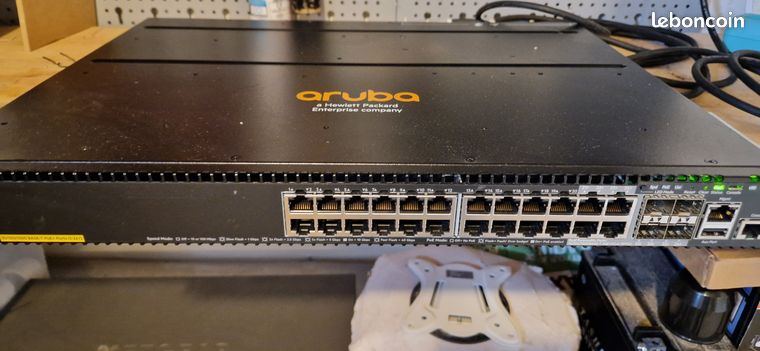 Switch manageable Aruba 2930M + 4 ports 10Gbs