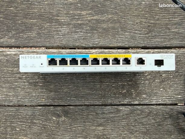 Switch réseau NETGEAR 8 ports GS110TUP