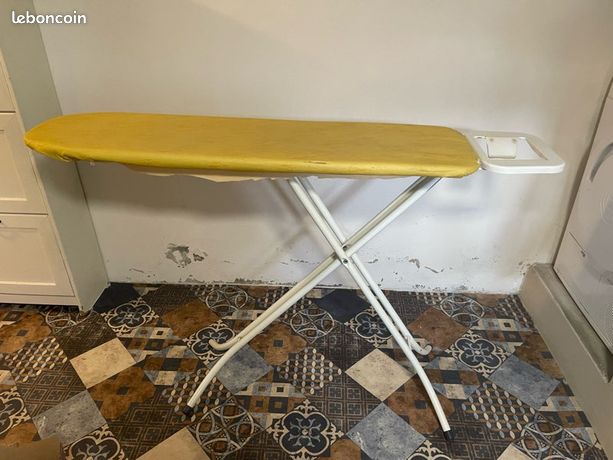 Table à repasser 130 x 30 cm