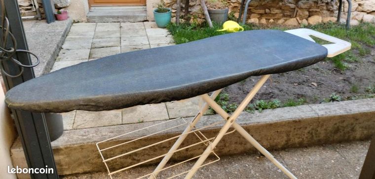 Table à repasser