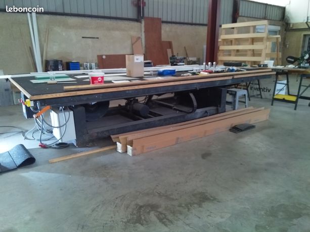 Table de Découpe pour Verres