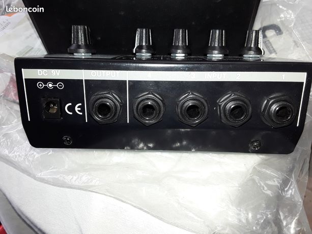 Table de mixage 4 canaux MONACOR MMX-4 neuve