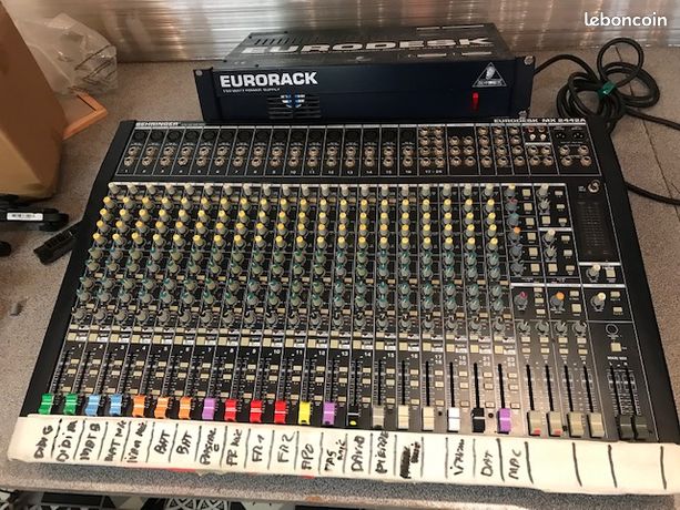 Table de mixage Behringer Eurodesk MX2442A + alimentation