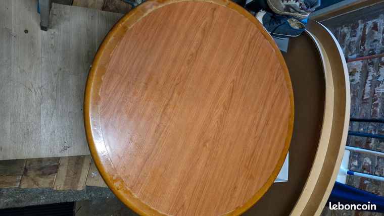 Table de restaurant ronde