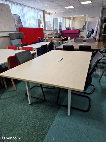 Table de réunion solide – idéale open space