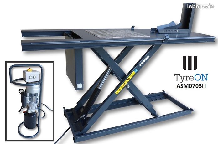 Table élévatrice moto électrique professionnelle – capacité 700 kg - 220V - NEUVE - étau de roue pneumatique en option