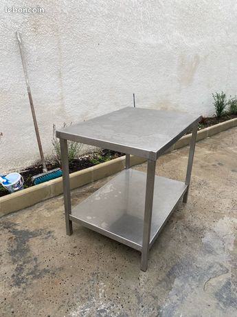 Table inox