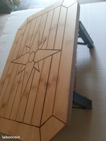 Table rabatable et équerres