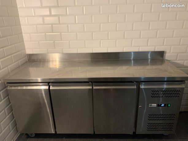 Table réfrigérée positive inox 3 portes