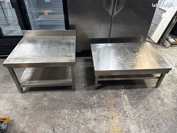 Table soubassement inox