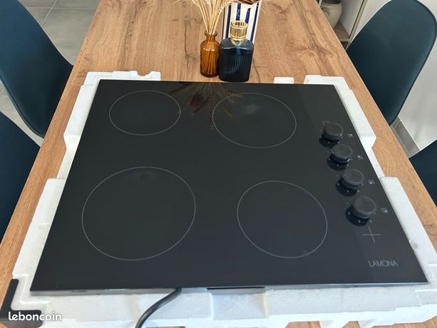 Table vitrocéramique LAMONA