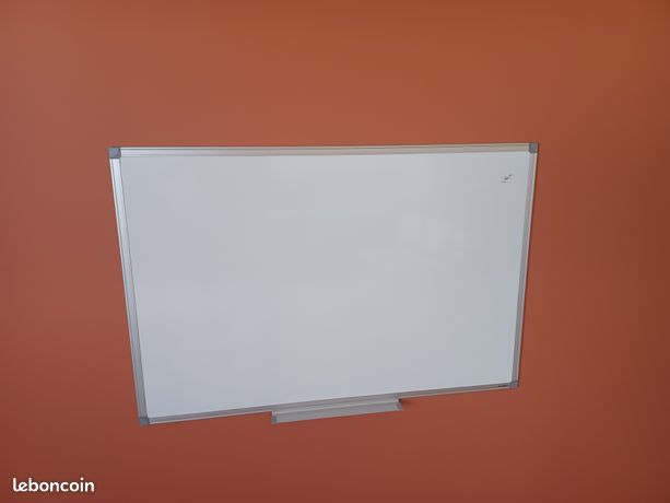 Tableau blanc laqué magnétique mural avec marqueurs
