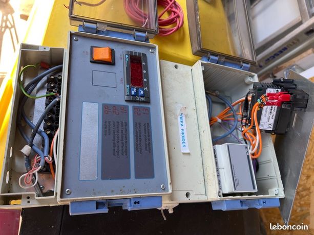 Tableau de commandes pour chambres froides ou autres