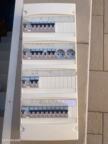 Tableau électrique 4 rangées Legrand