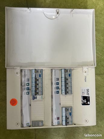 Tableau électrique Hager deux rangées